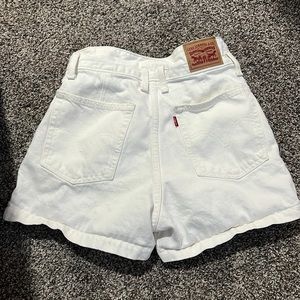 Levi shorts